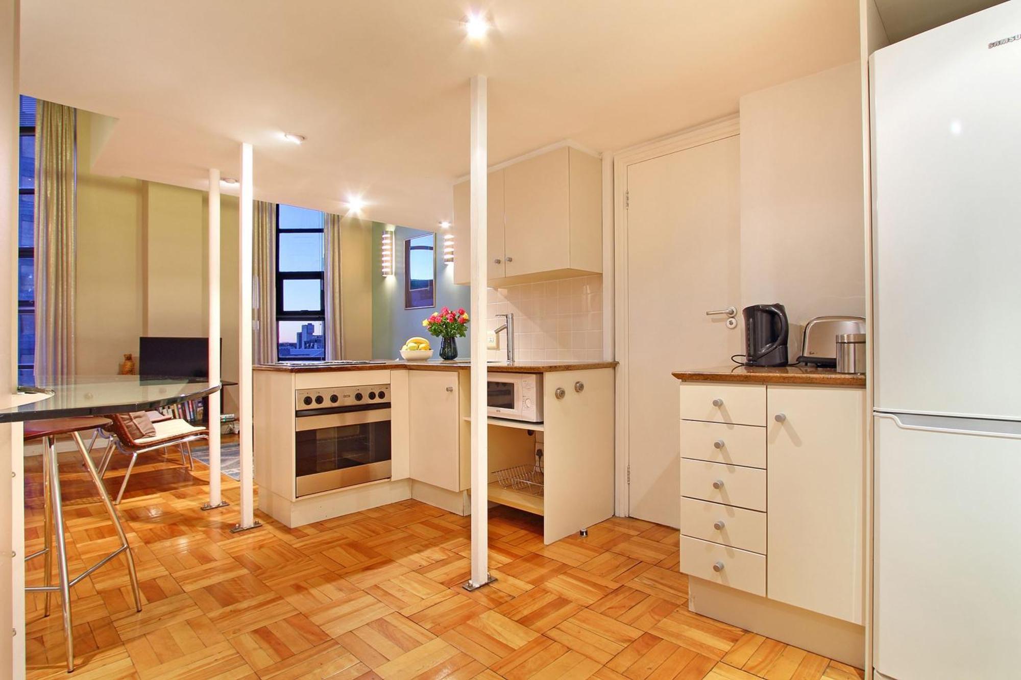 Cape Eazi Stayz Mutual Apartments Cape Town Ruang foto